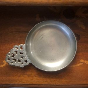 Woodbury Pewter change holder/ bowl